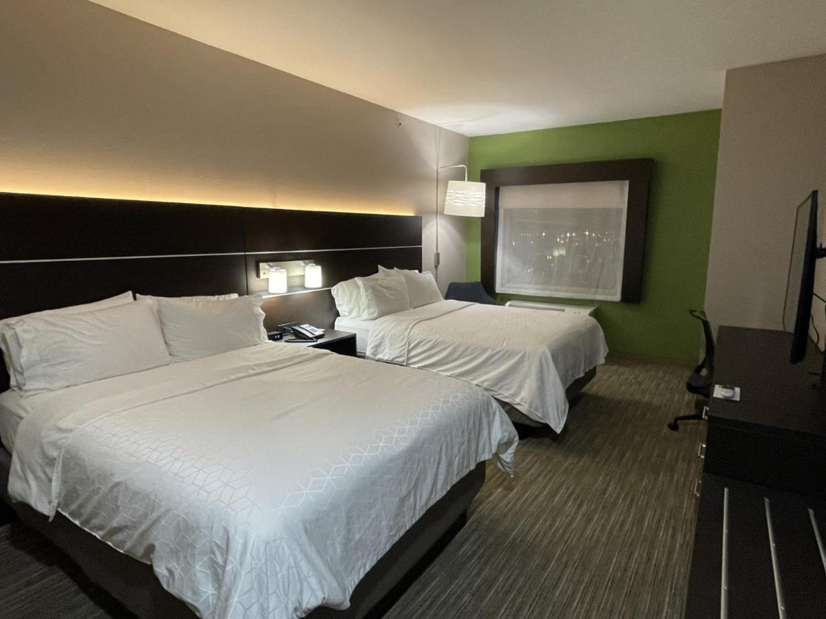 Holiday Inn Express Hotel And Suites Ada By Ihg Buitenkant foto