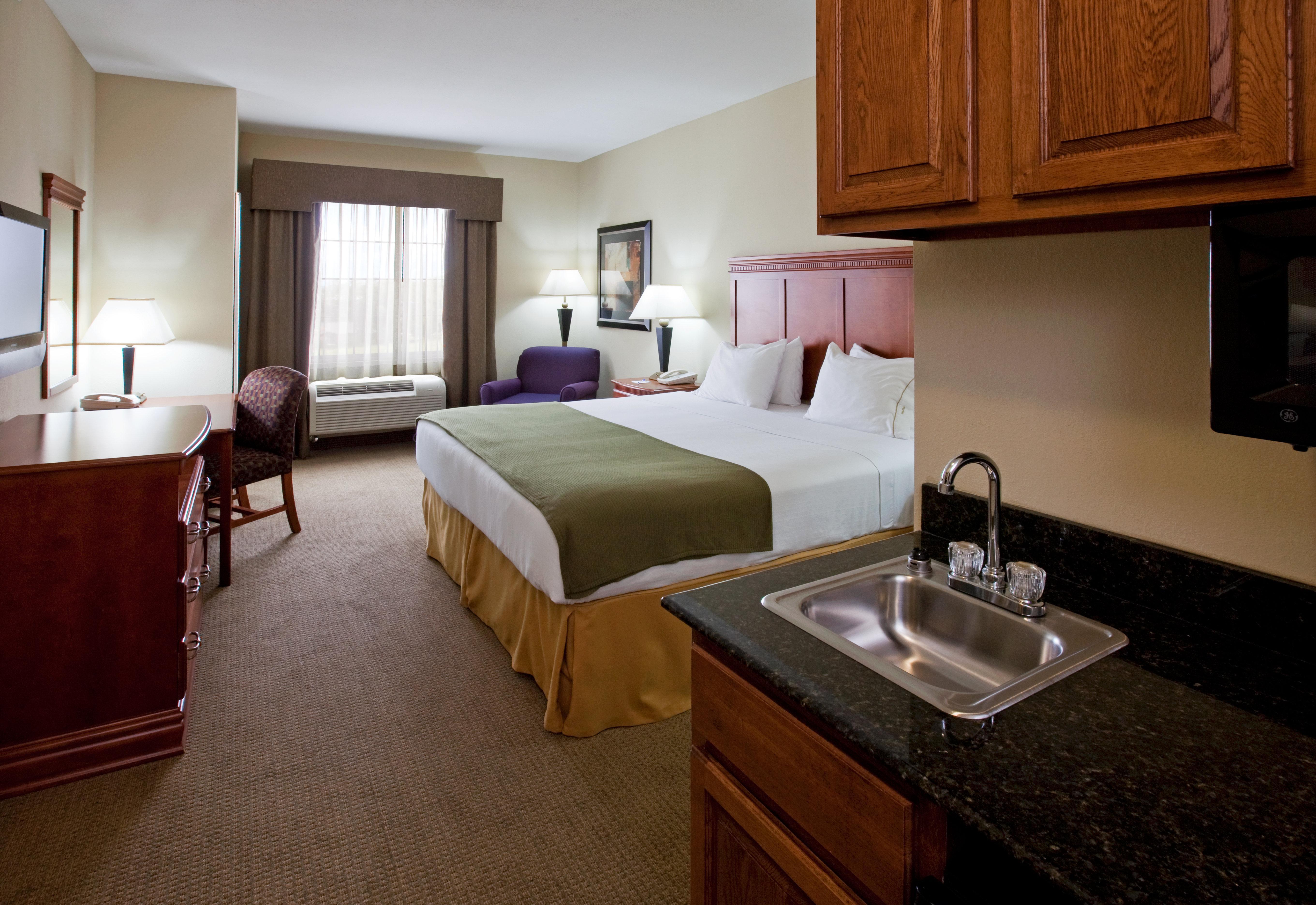 Holiday Inn Express Hotel And Suites Ada By Ihg Kamer foto