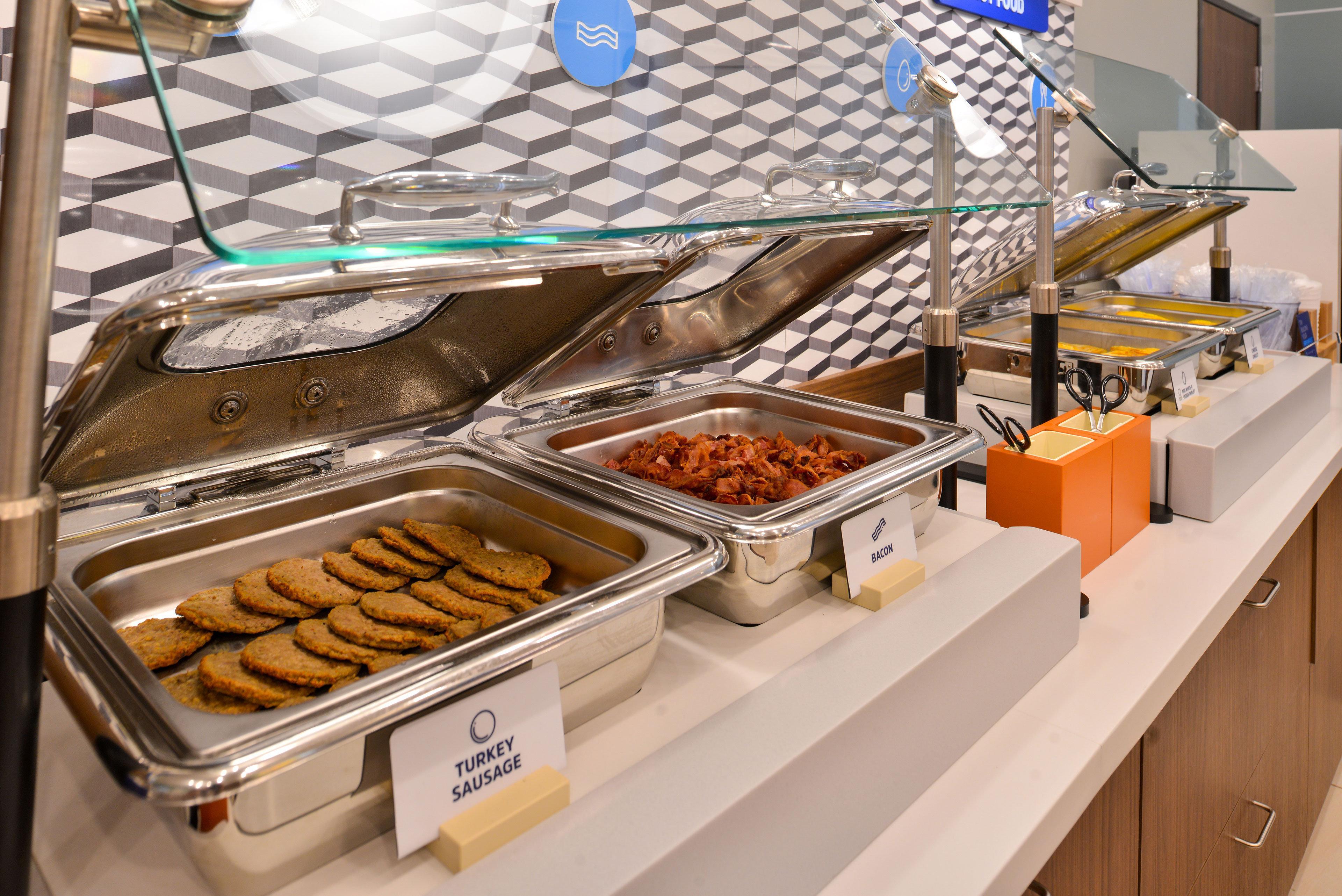 Holiday Inn Express Hotel And Suites Ada By Ihg Buitenkant foto